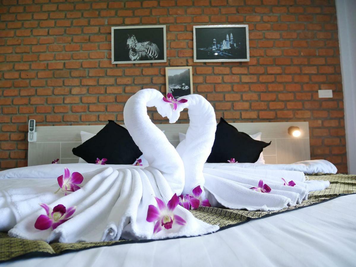 Bests Village & Villa - Chalong Bay Phuket Exterior foto